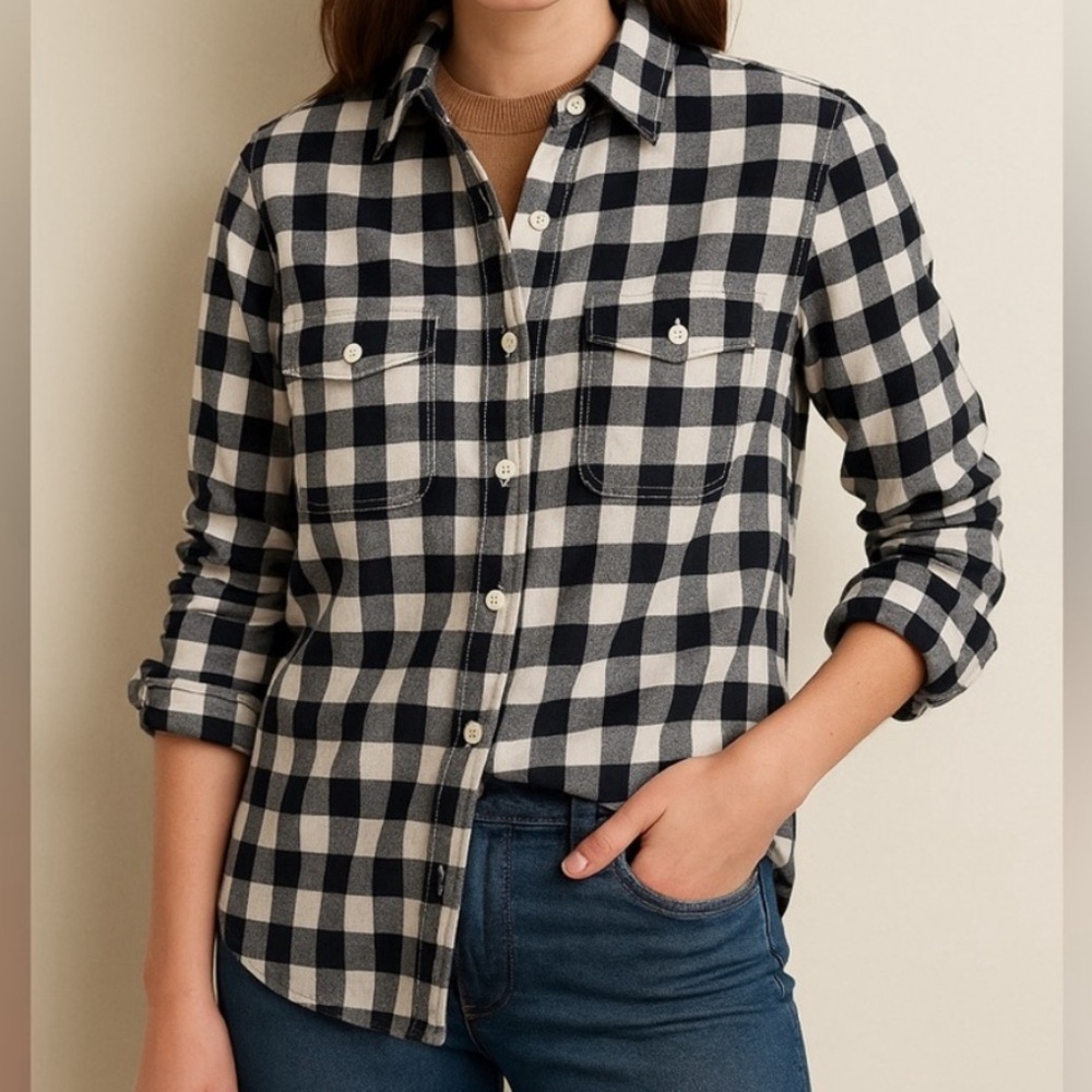 J.‎ Crew women’s Navy & White Checkered button down Shirt with pockets Sz-M AA18